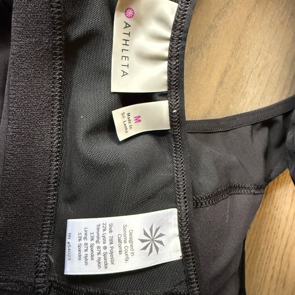 Athleta Push The Limit Sports Bra Black Medium - Picture 3 of 3